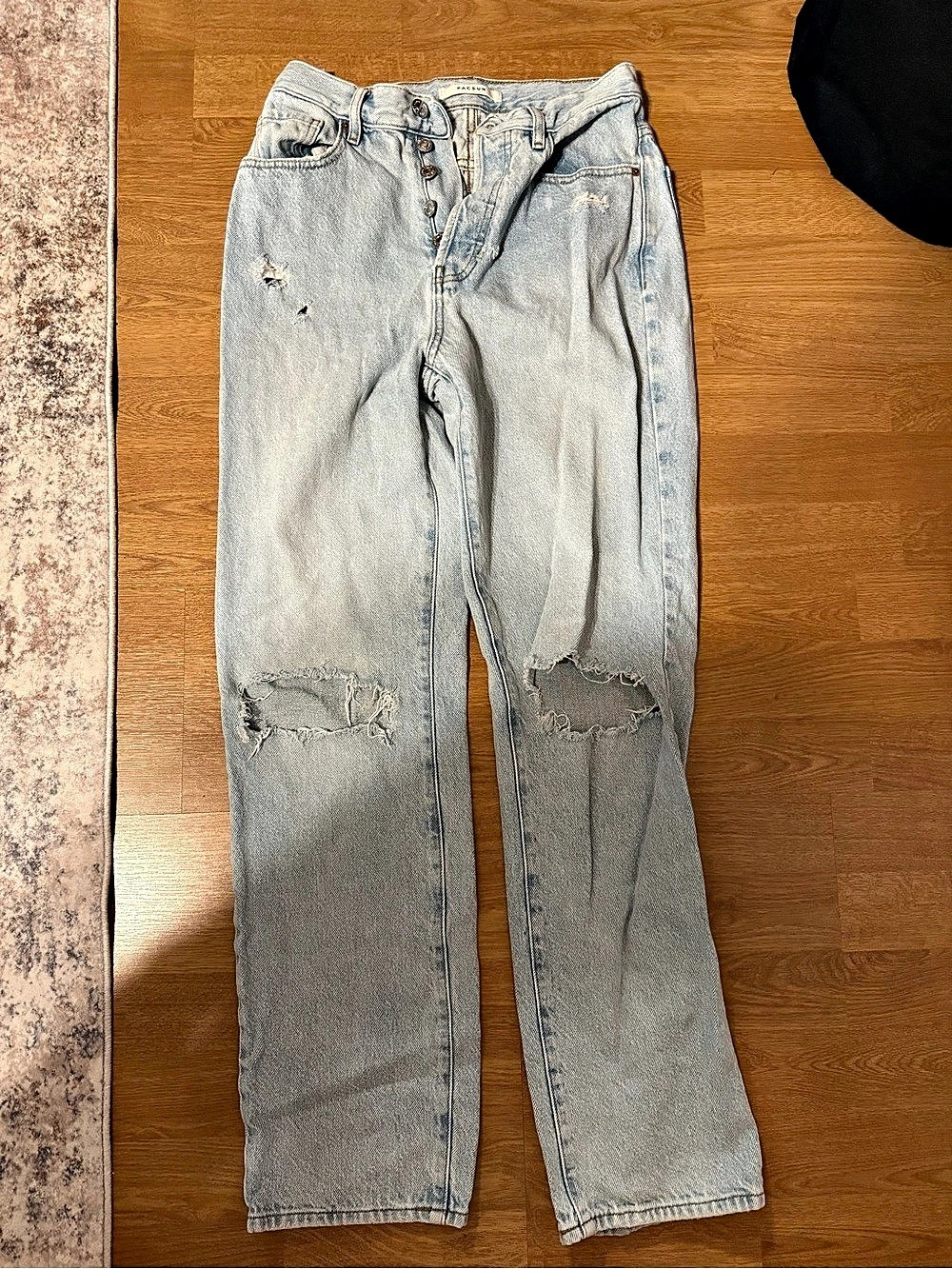 PacSun Light Indigo Ripped Knee Dad Jeans Blue Waist 26